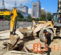 抽插到高潮黄色的视频高温下的坚守｜道路建设者用汗水铺就畅通路